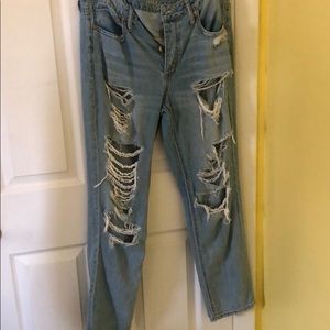 AE tomgirl jeans